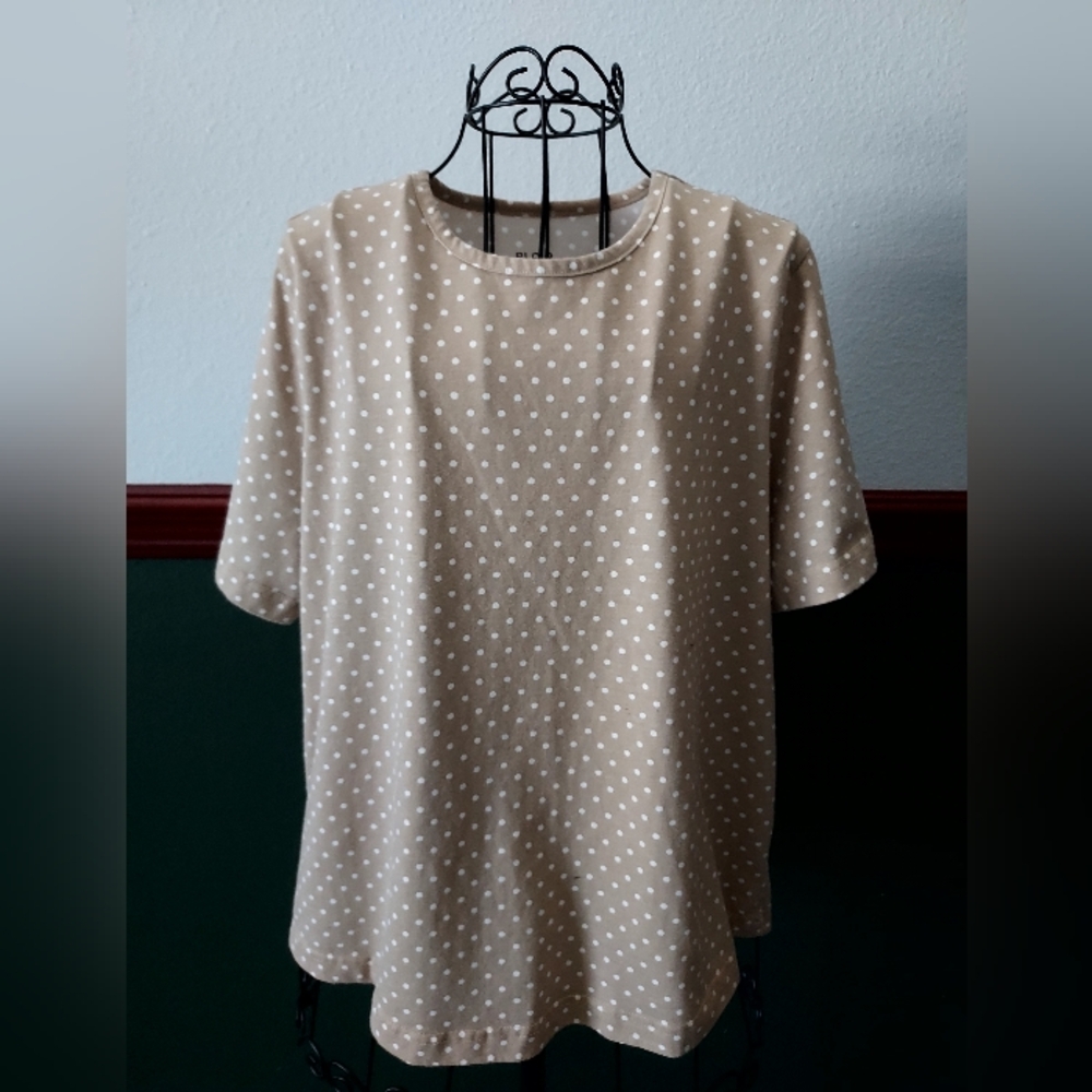 Polka Dot Top - size L